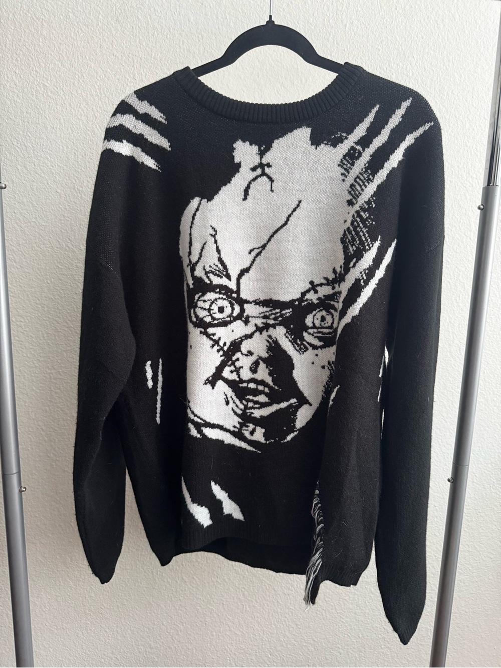 UNIVERSAL oversized distressed Chucky sweater